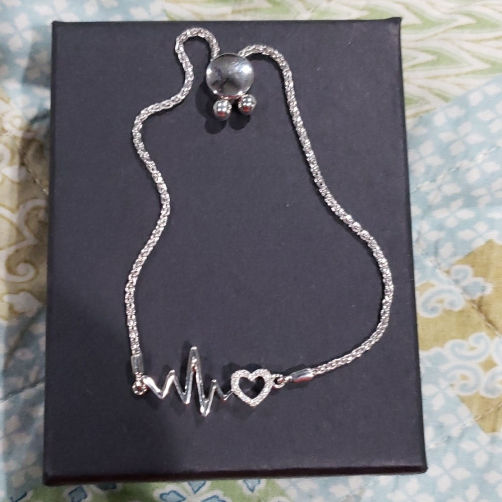 Kay Jewlers heart beat bracelet